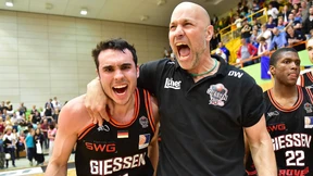 Der Frankfurter Patient verzweifelt in der Osthalle