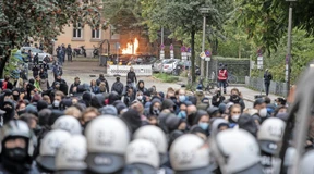 Gewalt gegen den Bedeutungsverlust?