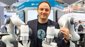 Mit deutschen Kleinrobotern auf den Spuren von Google