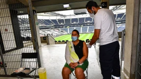 Erst die Spritze, dann das Pokal-Foto