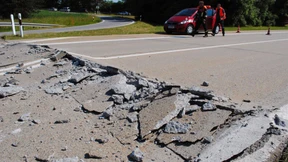 Hitze schädigt Autobahn, Tornadogefahr in Hessen