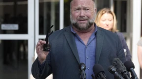 US-Verschwörungstheoretiker muss Vermögenswerte verkaufen