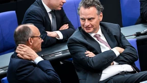 Setzt Merz sich in der Konrad-Adenauer-Stiftung durch?