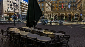 Feldmann sind fünf Quadratmeter je Gast zu viel