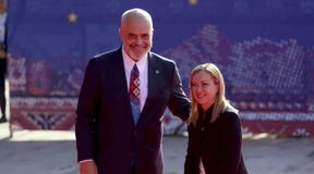 Melonis kontroverser Urlaub in Albanien