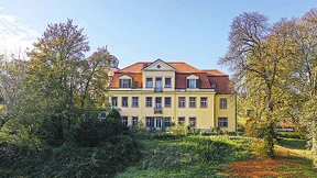 Zwanzig Zimmer, Küche, Bad