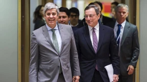 Euro-Finanzminister billigen weitere Hilfsmilliarden für Griechenland