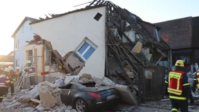 Geretteter 73-Jähriger nach Hauseinsturz gestorben