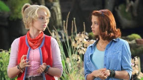 Ein Hexenmädchen vor den „Hateful Eight“