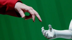 Anleger noch skeptisch gegenüber KI in der Bankberatung