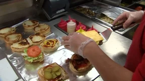 Burger gegen Regierungskrise