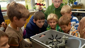 Innovation ist die Mutter der Spielzeugkiste 