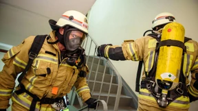 1200 Treppenstufen nach oben