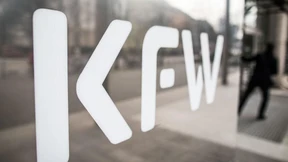KfW verdoppelt Fördervolumen im ersten Halbjahr