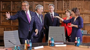 Baerbock und das Kreuz mit den Krisen