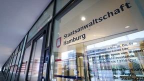 17-Jähriger wegen Vorbereitung eines Sprengstoffanschlags festgenommen