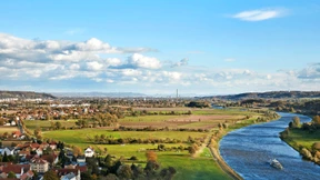 Wie ein Dorf höhergelegt werden soll