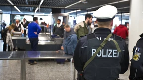 Polizist schießt versehentlich in den Boden