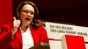 Frau Nahles und das Sonnenlicht