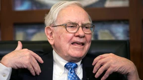 Buffett stellt sich seinen Kritikern