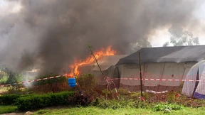 Wütende Angehörige brennen Ebola-Klinik nieder