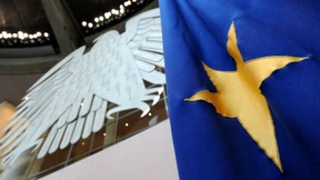 Ein privatrechtlicher Vertrag zwischen Regierungen