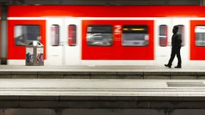 Bahn bietet Lokführern Verhandlungstermin an