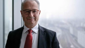 Ex-OMV-Aufsichtsratschef klagt über „Messer im Rücken“