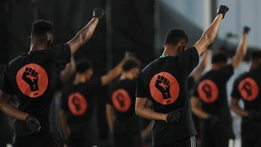 Die amerikanischen Fußballer bekennen Farbe