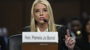 Trumps Kandidatin tanzt auf einem schmalen Grat