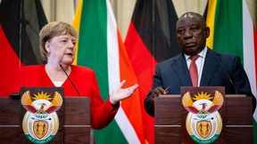 AfD klagt gegen Merkel