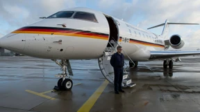 Entwicklungsminister Müller sitzt nach Flugzeugschaden fest