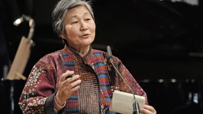 West-östliche Demut