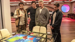 Draußen geht die Welt unter, drinnen machen die Tycoons Party