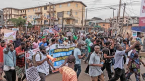 Der Hunger treibt sie auf die Straße
