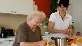 Es muss nicht immer das Pflegeheim sein.