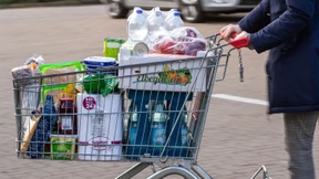 Nur noch 40 Prozent der Deutschen können Geld zurücklegen