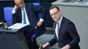 Scharfe Kritik an Spahns Masken-Deals