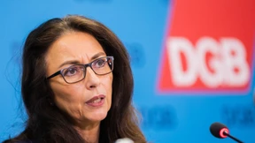 DGB-Chefin fordert Einrichtung von Einwanderungsbüros