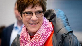 Kramp-Karrenbauer will FDP vor möglicher AfD-Volte gewarnt haben