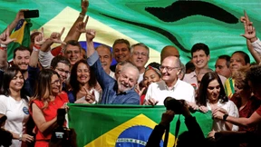 Ein Land zwischen Jubel und Schweigen