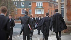 63.000 Pfund für ein Schuljahr