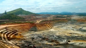 Milliardenfusion schafft weltgrößten Goldkonzern