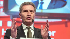 Oettinger gegen schnelles Ende von Geoblocking