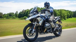 BMW weiter auf Platz 1