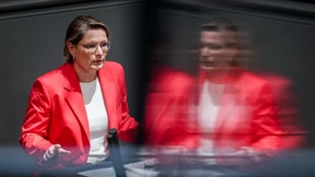 Streit über sexualisierte Gewalt gegen Frauen im Internet