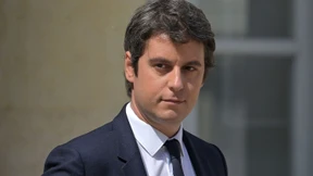 Macron bildet Regierung um