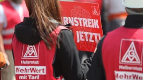 Der Flächentarifvertrag steht vor einer historischen Bewährungsprobe