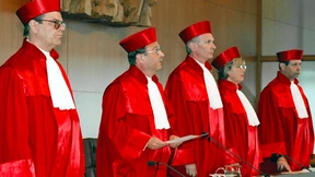 Gelassene Reaktionen auf Überprüfung in Karlsruhe