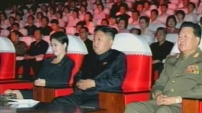 Schwester, Frau, Gefährtin?